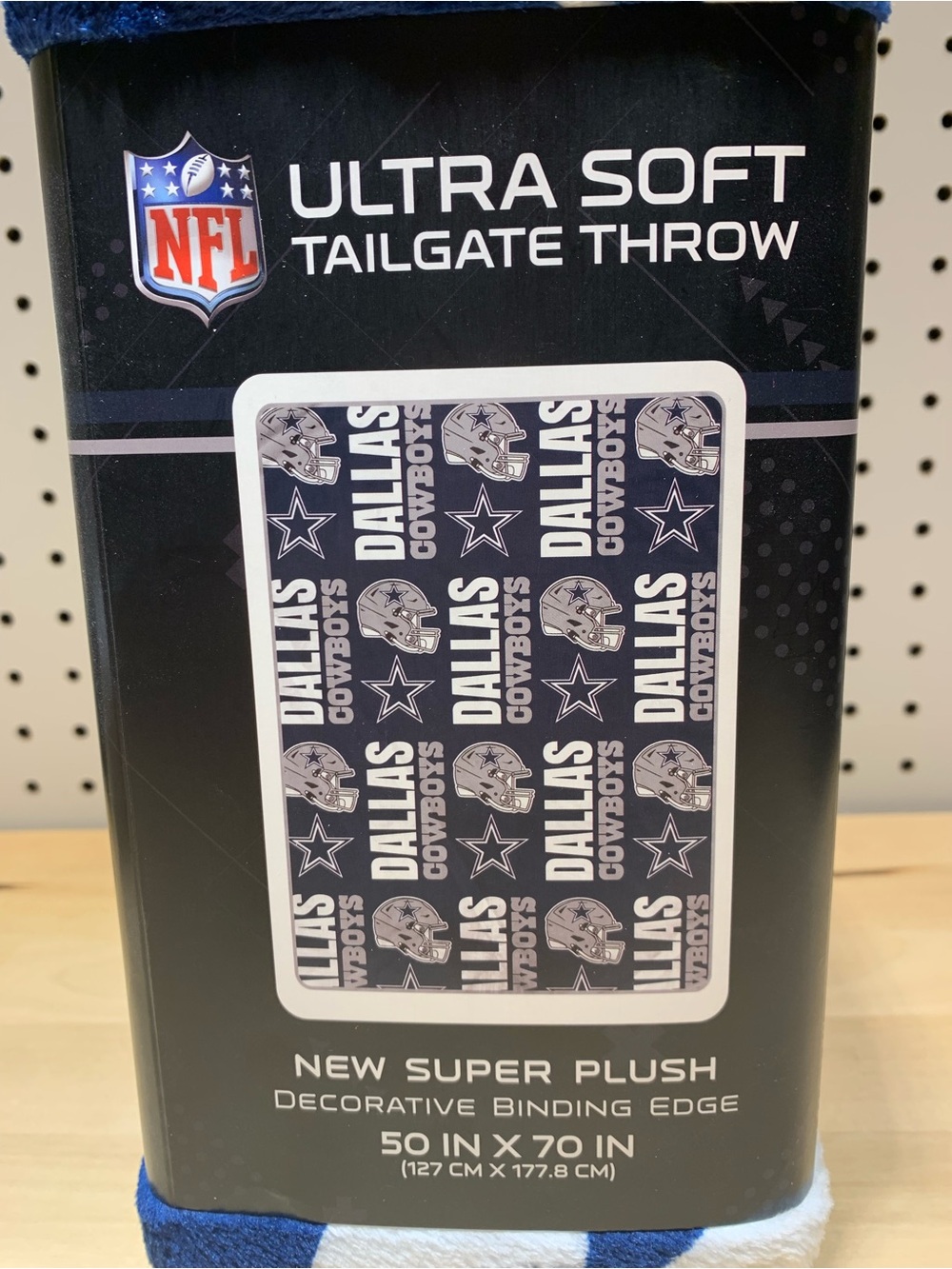 Dallas Cowboys Super Plush Blanket Throw Tailgate Ultra Soft 50X70 NFL NWT